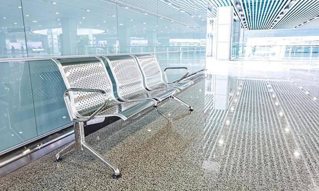 Stainless steel is uesd in table